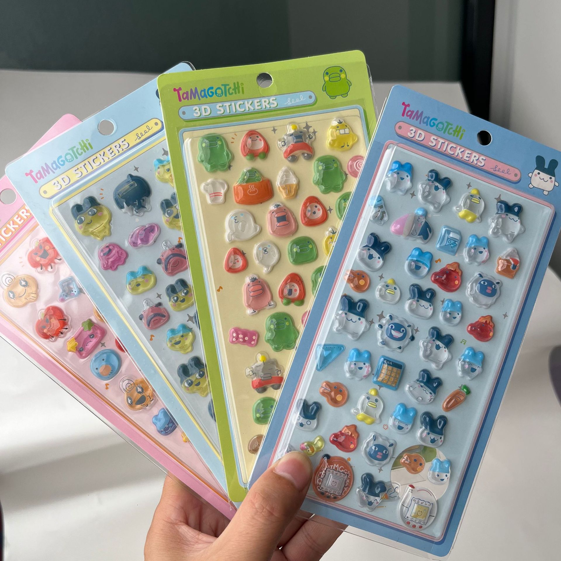 Laptop Accessories Gifts - Sevimli Tamagotchi 3D Kabarık Çıkartmalar Retro